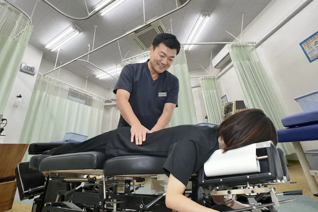 トムソンベッド骨格矯正